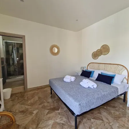 Oda ve Kahvaltı Posidonia Terrasini